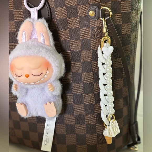 POP MART Labubu Have A Seat ZIZI - Preloved - Picture 12 of 12